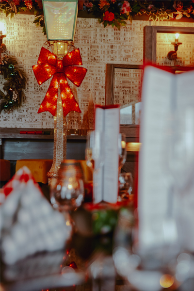 Elegant Indoor and Outdoor Catering Table Setup