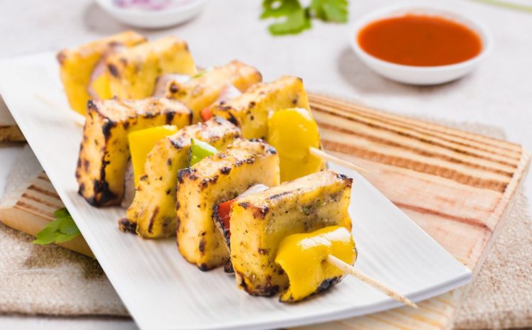 5 Popular Indian Snacks to Pick at an Indian Restaurant